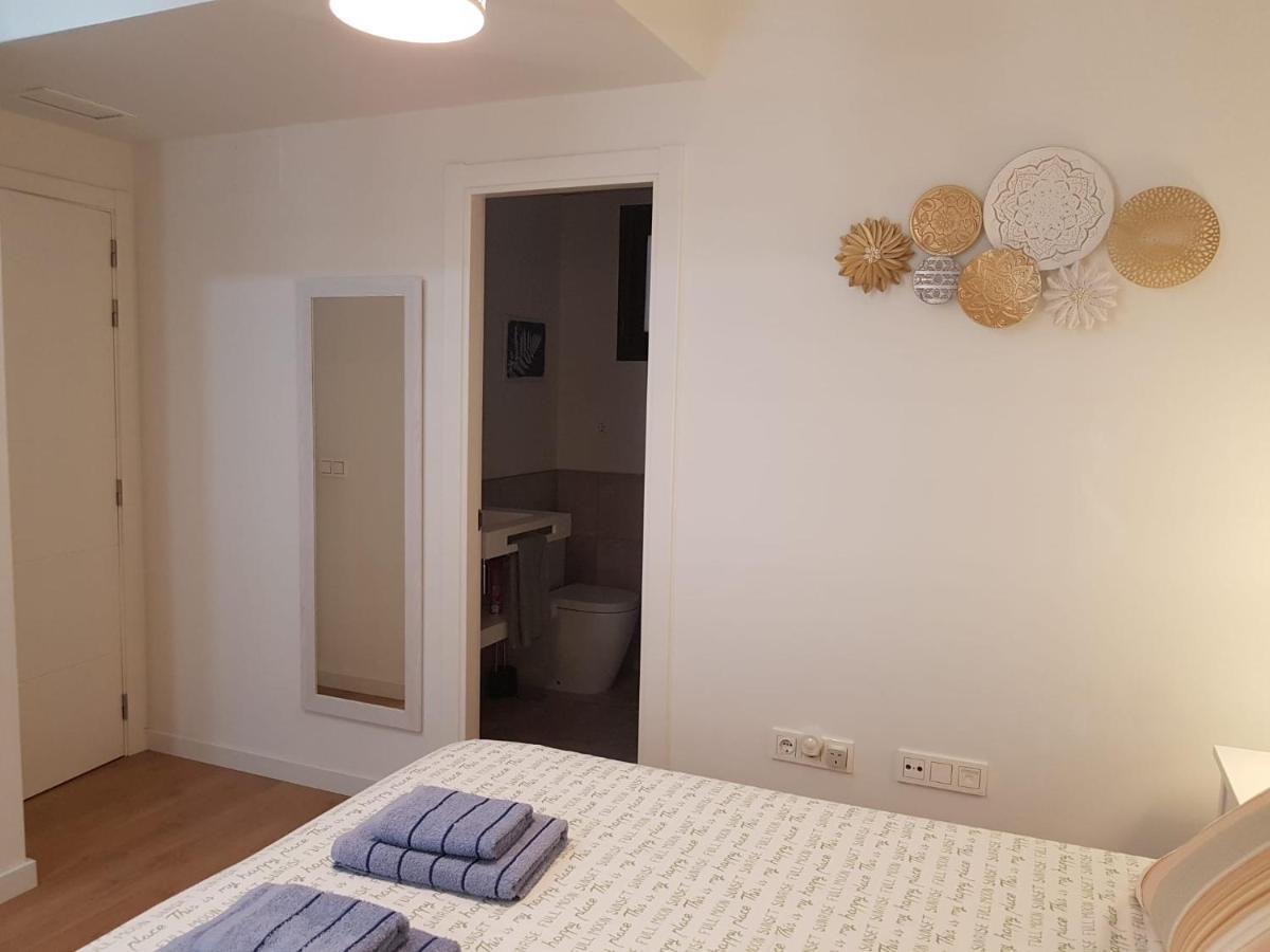 Apartamento Plaza Del Teatro Parking Free Малага Екстер'єр фото